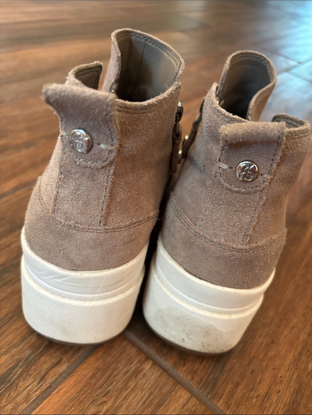 EUC Alex Marie Women’s Suede Ankle Boots - Picture 2 of 7